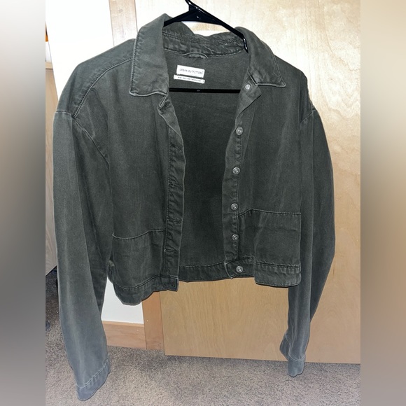 Like New- Urban Outfitters cropped army green denim jacket - Picture 1 of 2